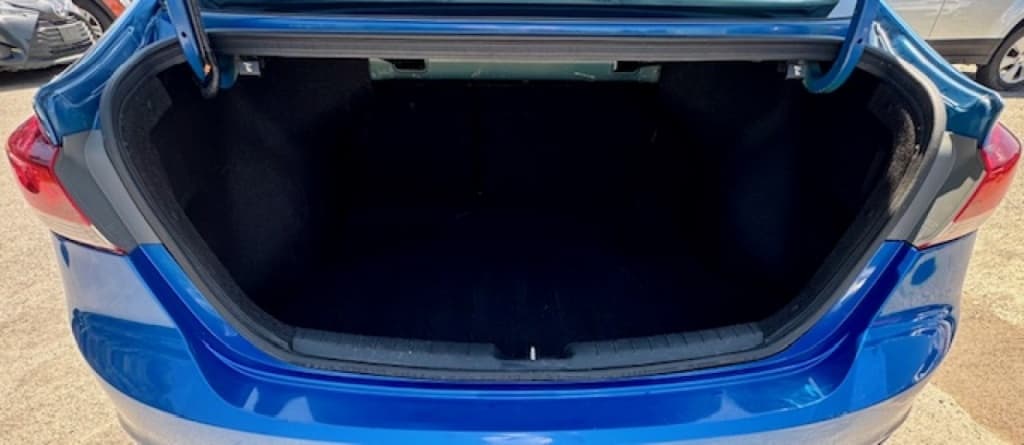2018 Hyundai Elantra GL thumbnail 9
