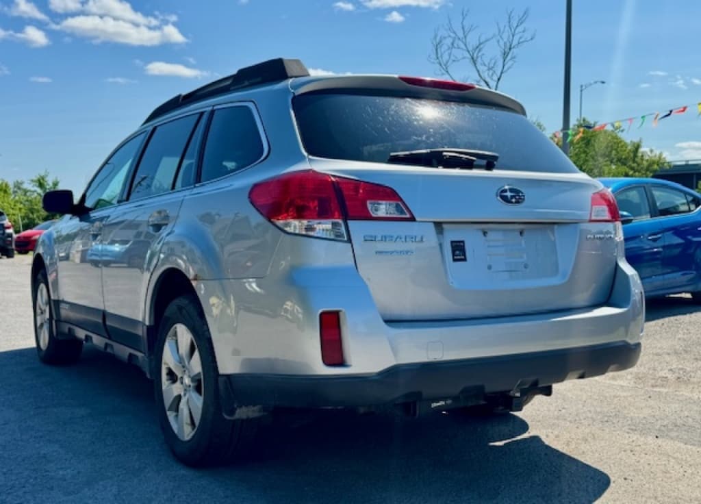 2012 Subaru Outback 2,5i avec groupe commodité/Touring 2.5i thumbnail 4