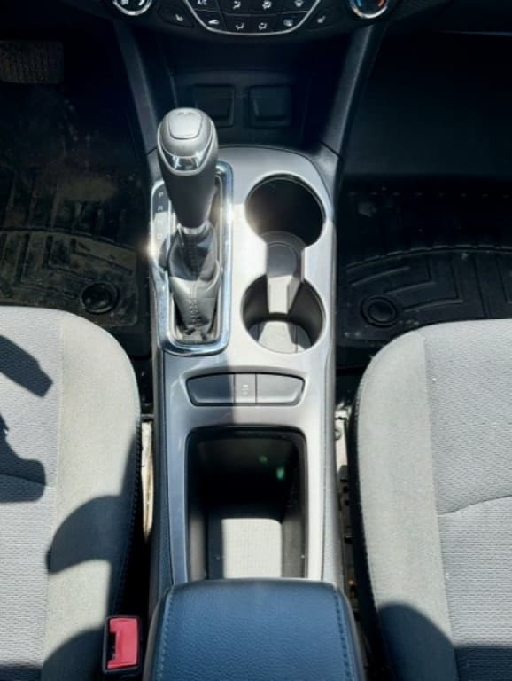2017 Chevrolet Cruze LT thumbnail 11