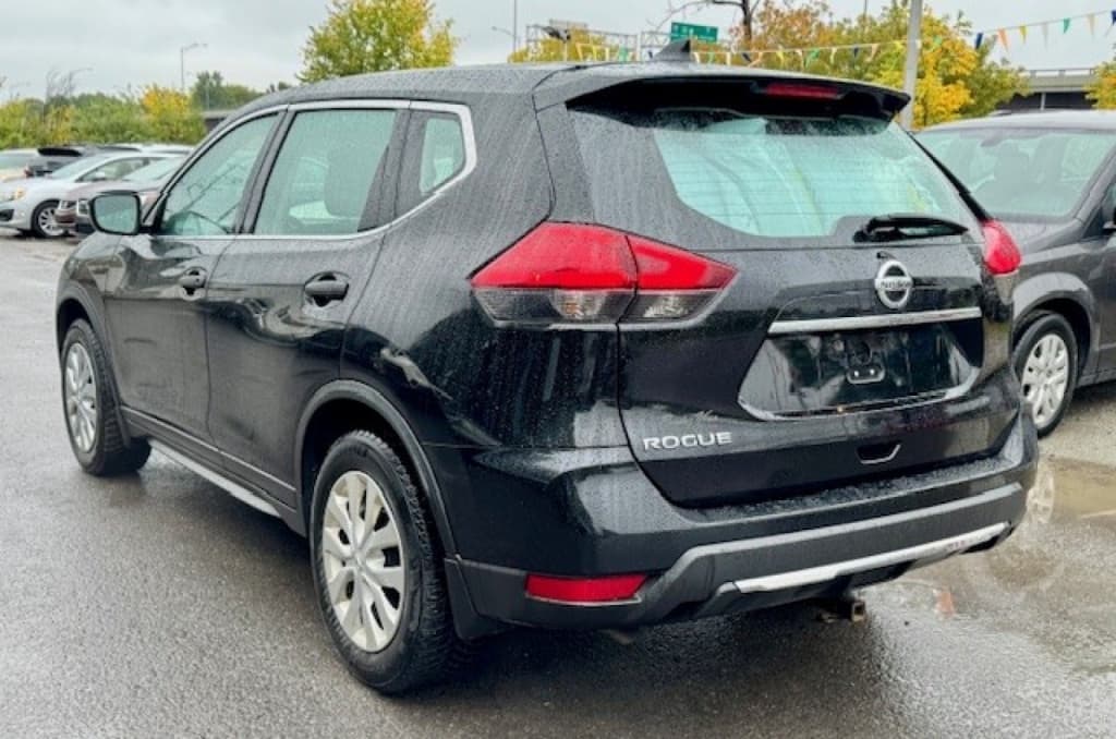 2017 Nissan Rogue S/SV thumbnail 5