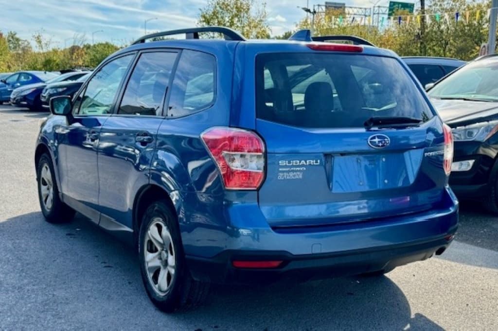 2016 Subaru Forester i thumbnail 4
