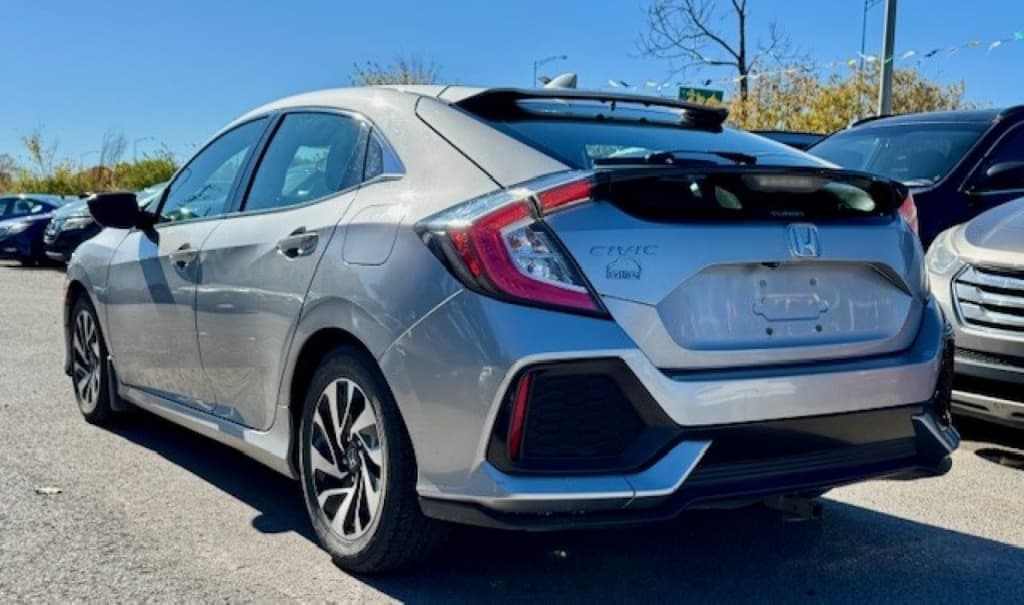 2018 Honda Civic Hatchback LX thumbnail 5