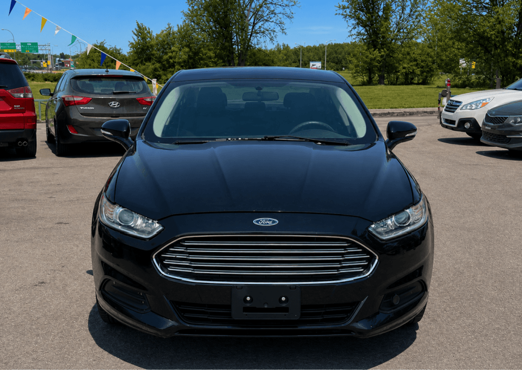 2015 Ford Fusion SE thumbnail 2