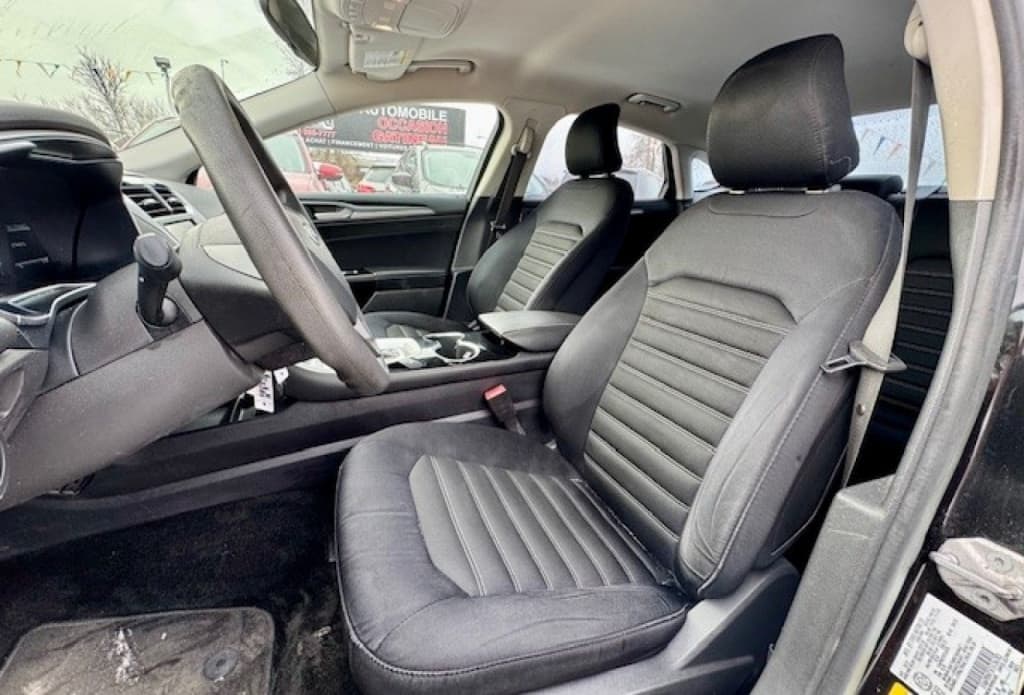 2015 Ford Fusion SE thumbnail 8