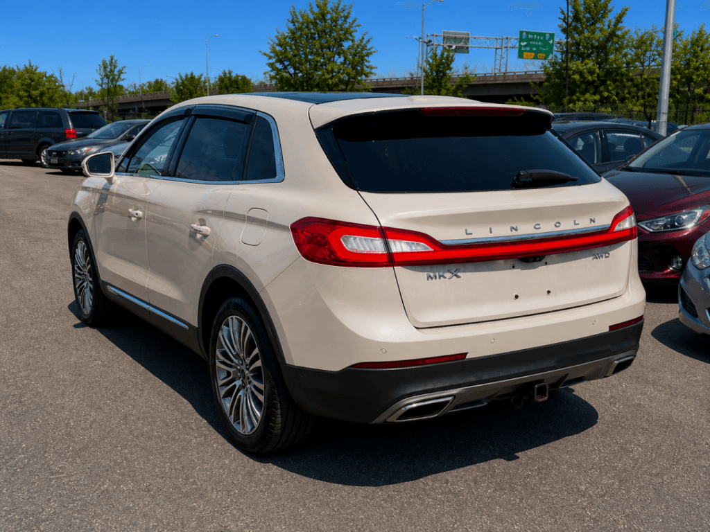 2016 Lincoln MKX Reserve thumbnail 5