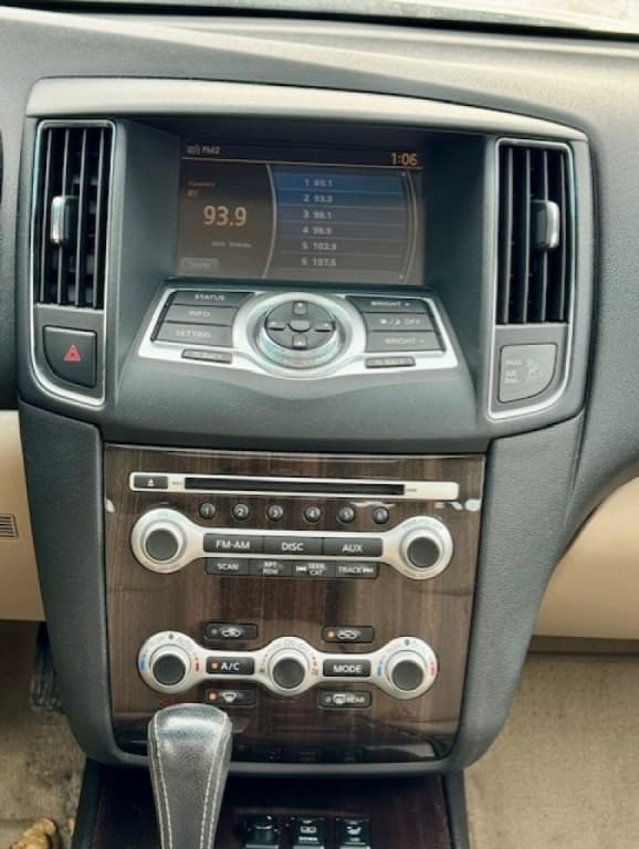 2012 Nissan Maxima 3,5 SV thumbnail 11
