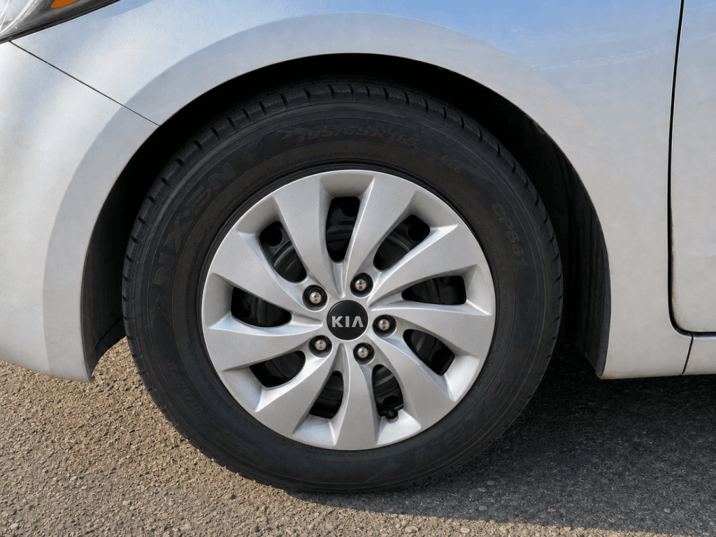 2016 KIA Forte LX/LX+ thumbnail 7