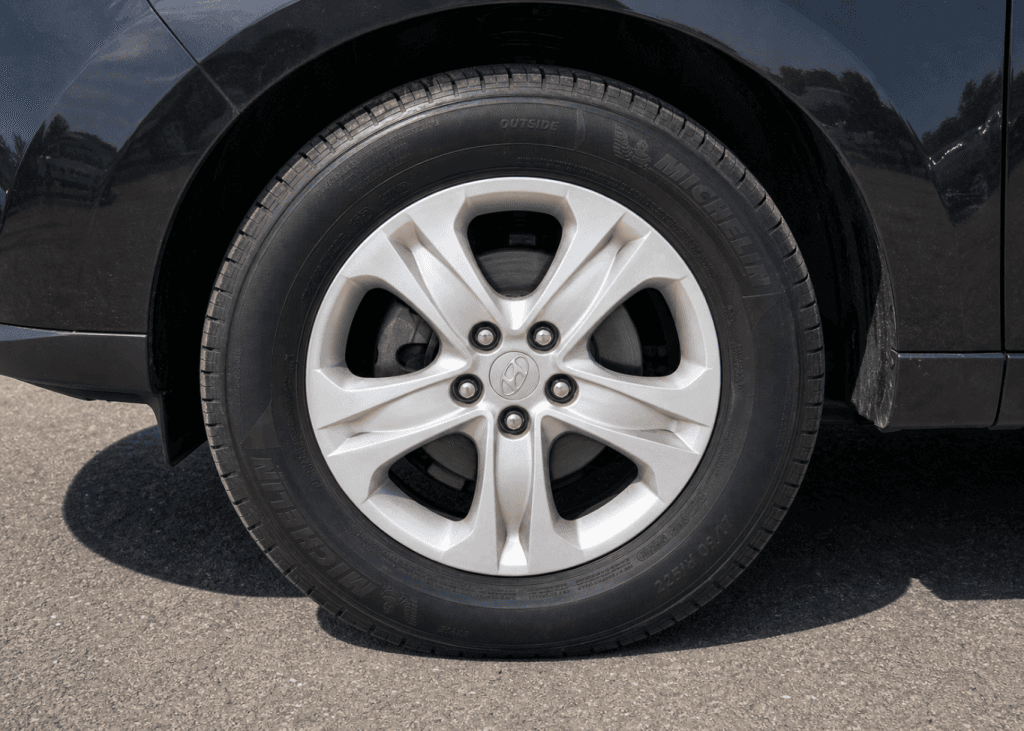 2015 Hyundai Tucson GL thumbnail 4
