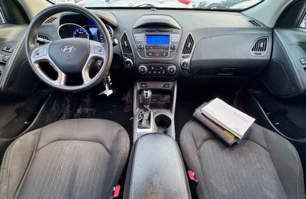 2015 Hyundai Tucson GL thumbnail 11