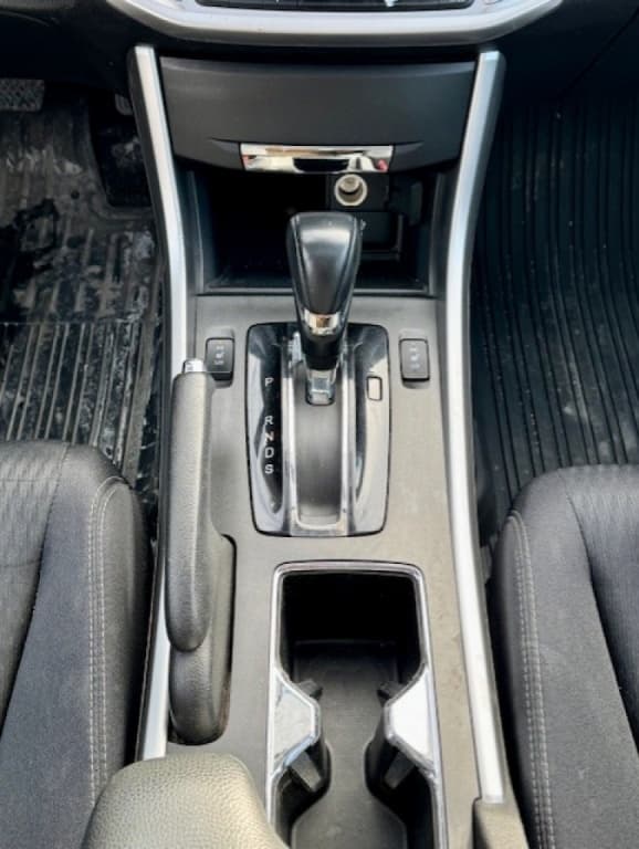 2015 Honda Accord Sedan Sport thumbnail 12