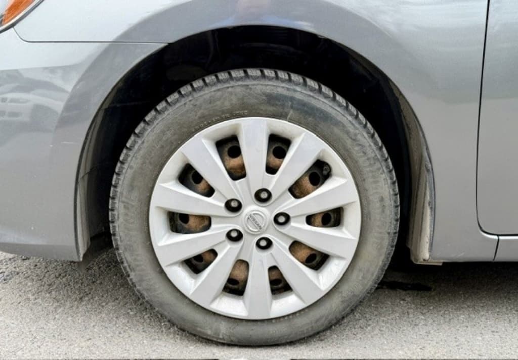 2016 Nissan Sentra SV/S/SR/SL thumbnail 3