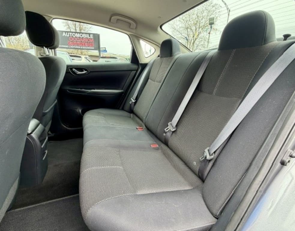2016 Nissan Sentra SV/S/SR/SL thumbnail 10