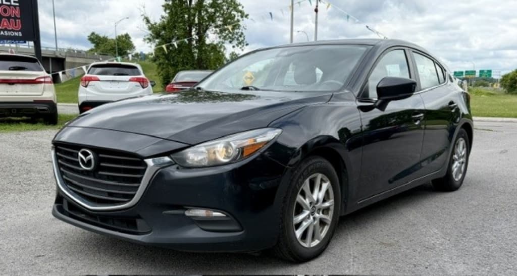 2018 Mazda Mazda3 Sport GS thumbnail 4