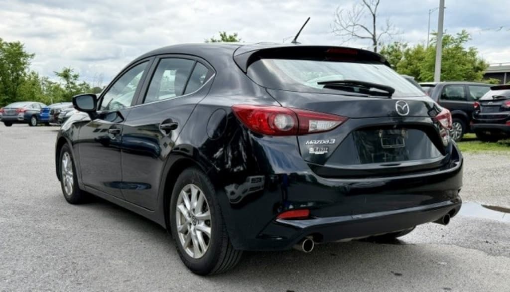 2018 Mazda Mazda3 Sport GS thumbnail 10