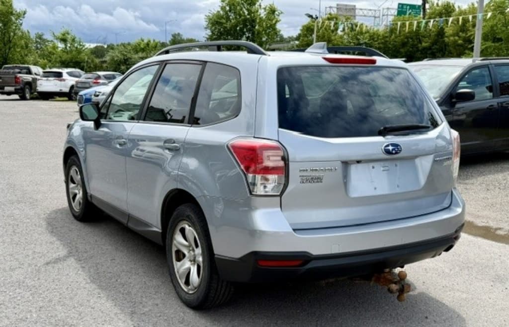 2017 Subaru Forester i thumbnail 4