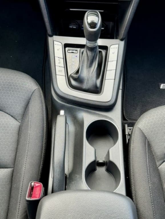 2017 Hyundai Elantra GL thumbnail 10