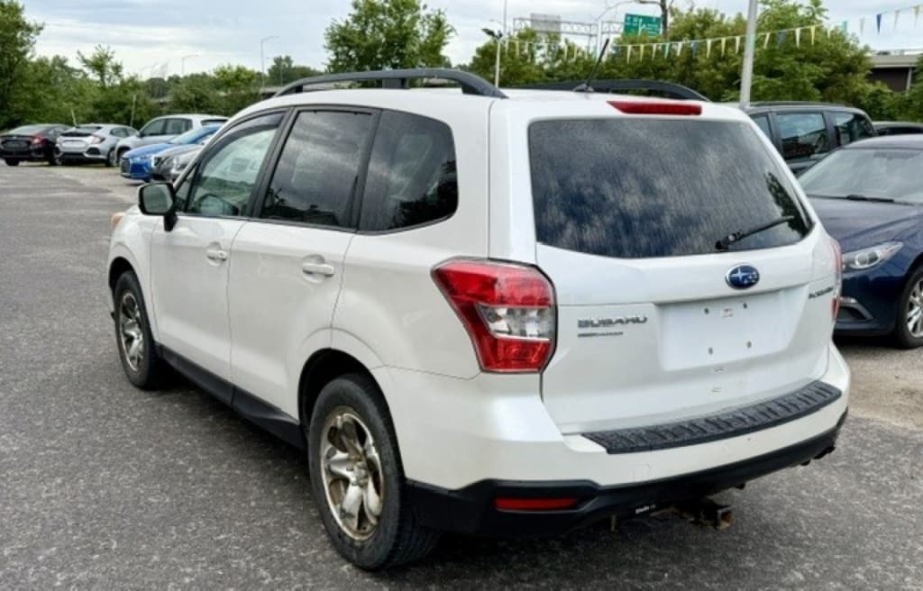 2014 Subaru Forester i thumbnail 3