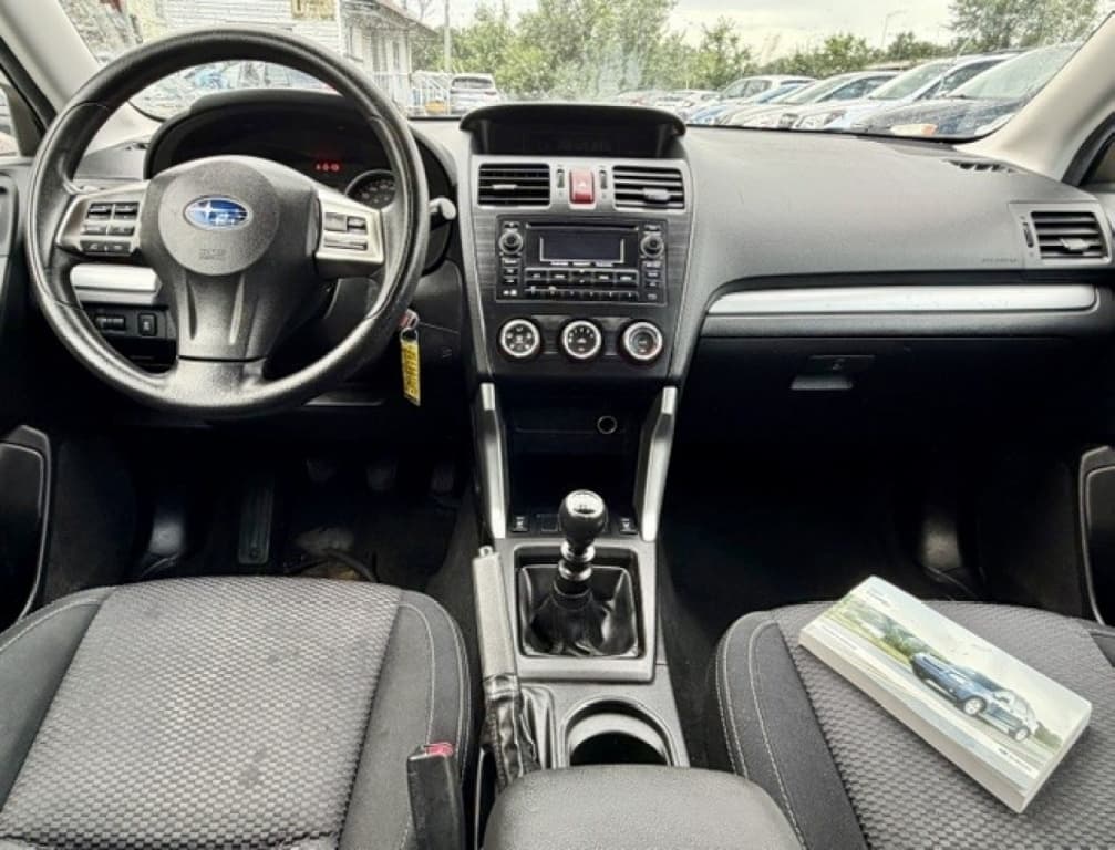 2014 Subaru Forester i thumbnail 9