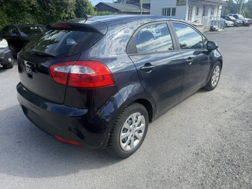 2013 KIA Rio thumbnail 3