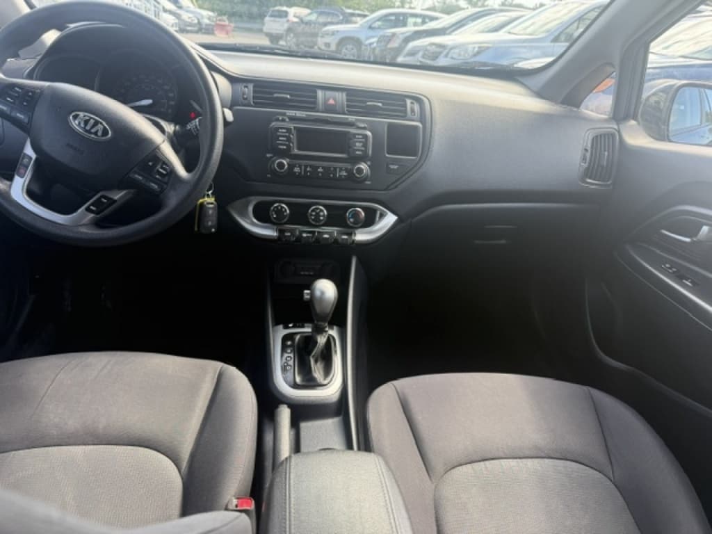 2013 KIA Rio thumbnail 6